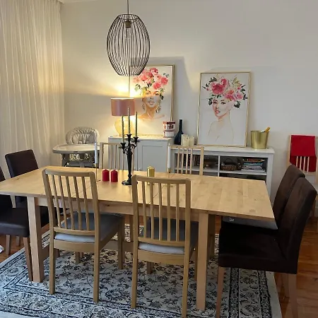 La Petit Maison Apartment